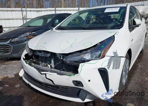 2021 Toyota Prius Le z USA, uszkodzony, nr VIN JTDKAMFU7M3140493